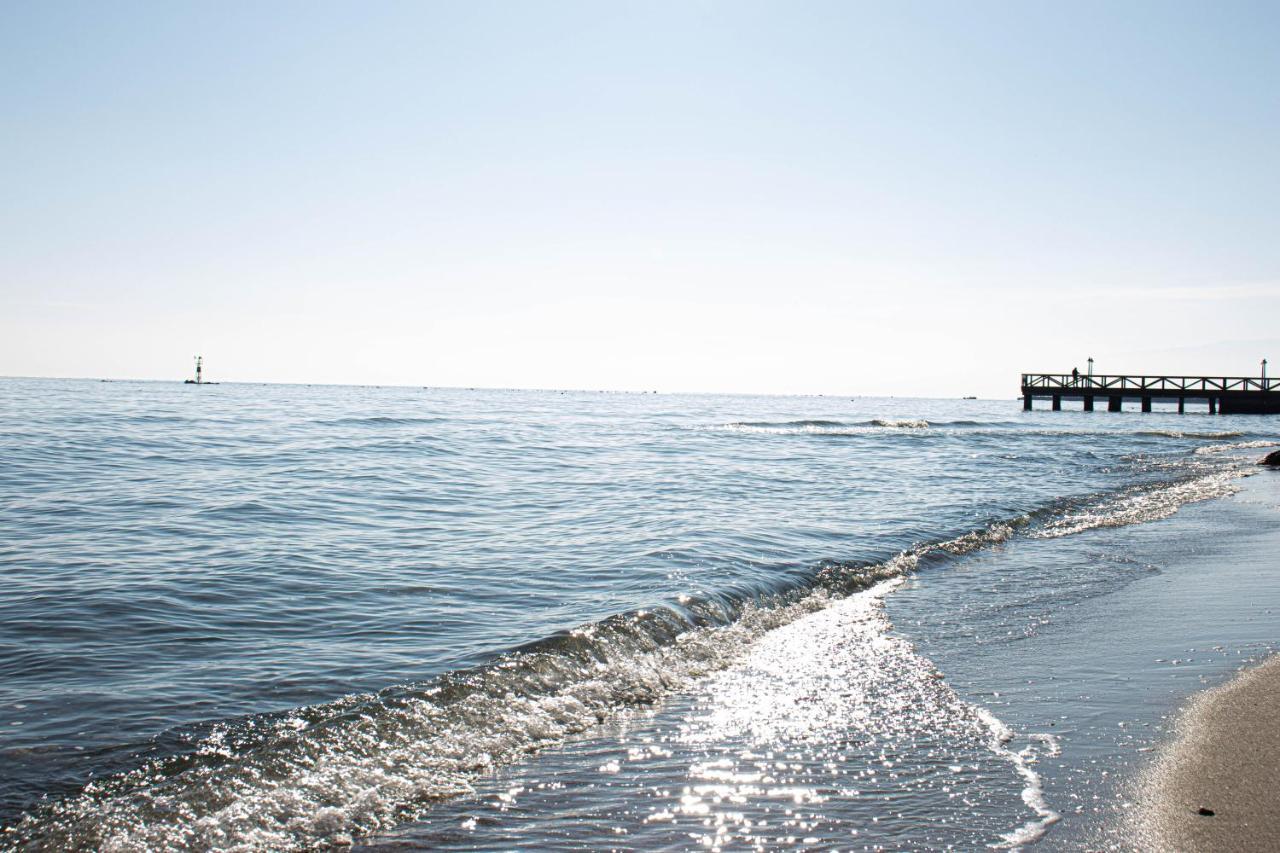 Summer By The Sea Paralía 외부 사진